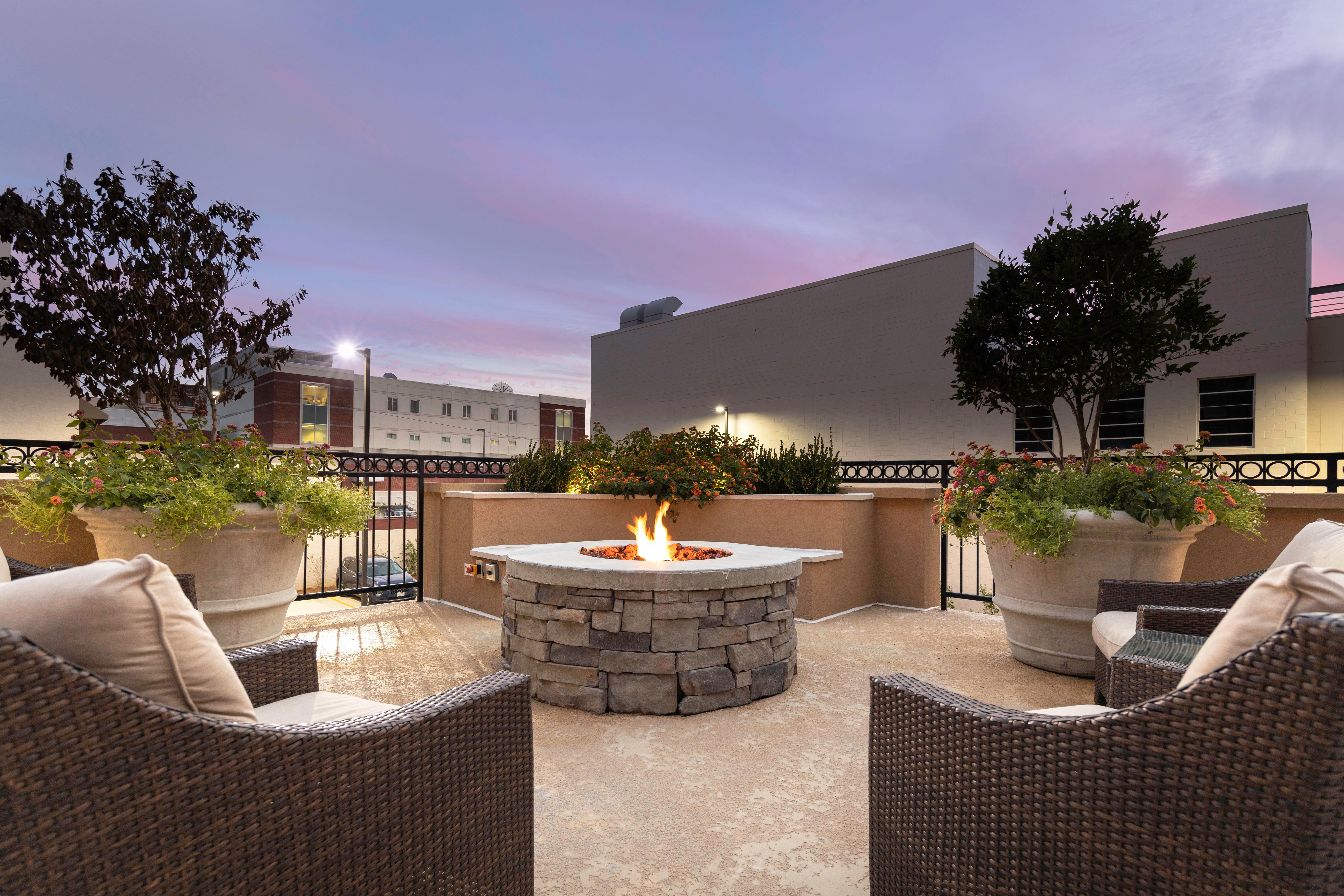 Staybridge Suites Montgomery - Downtown By Ihg Екстер'єр фото